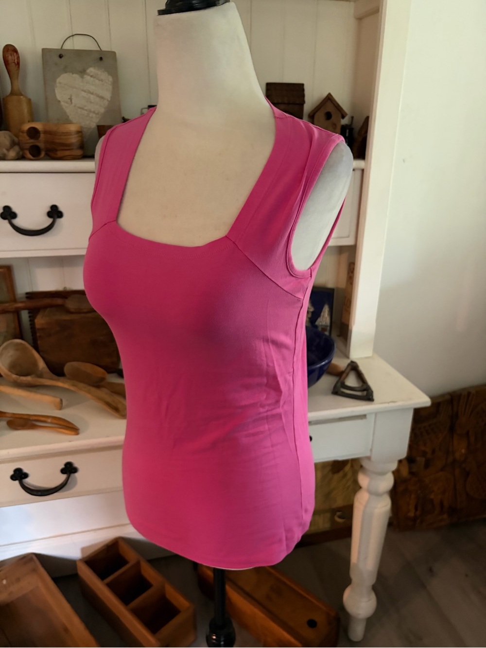 Dolcezza Women's Square-Neck Tank Top - Pink